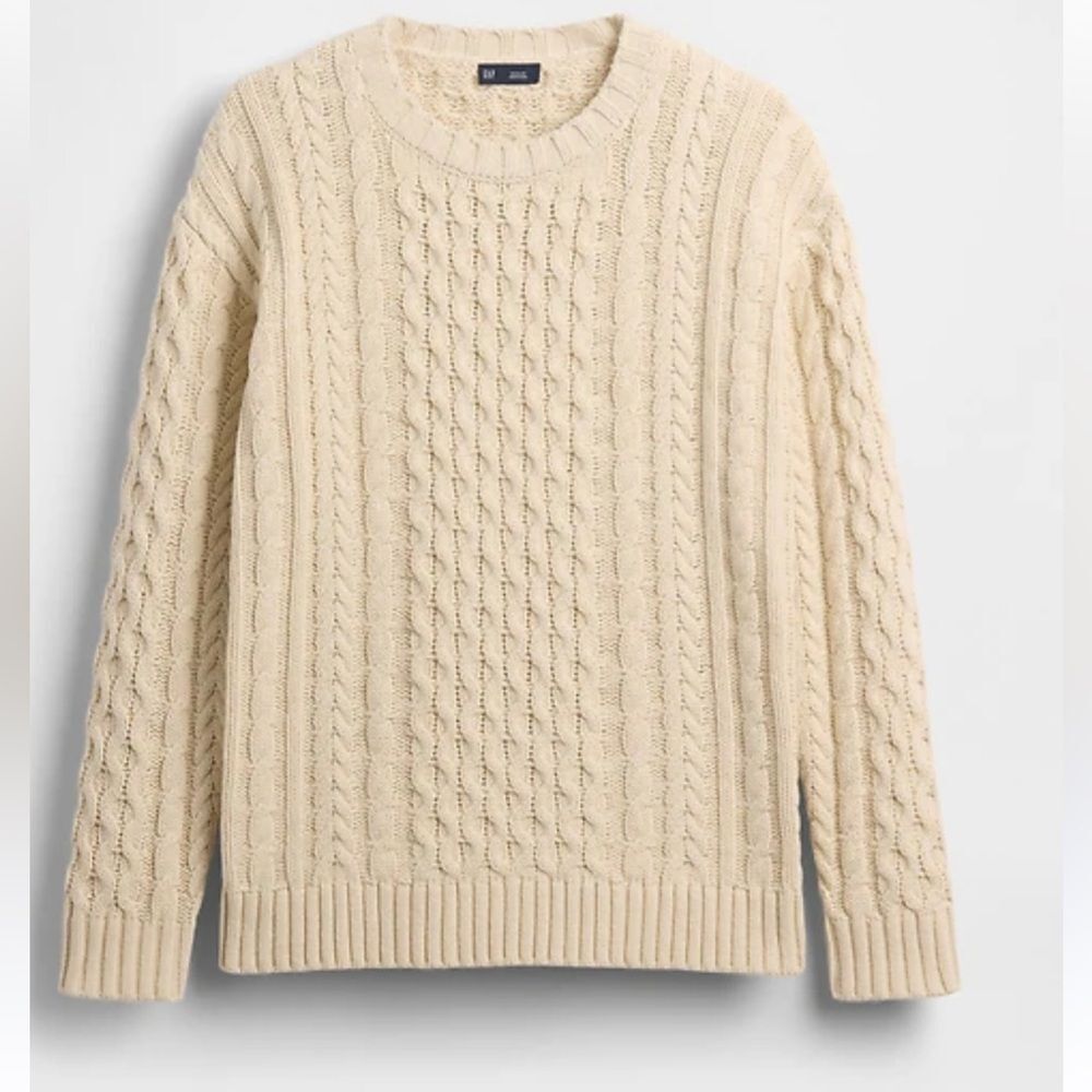Brandy Melville heavy Cream Cable Knit Crewneck Sweater one size